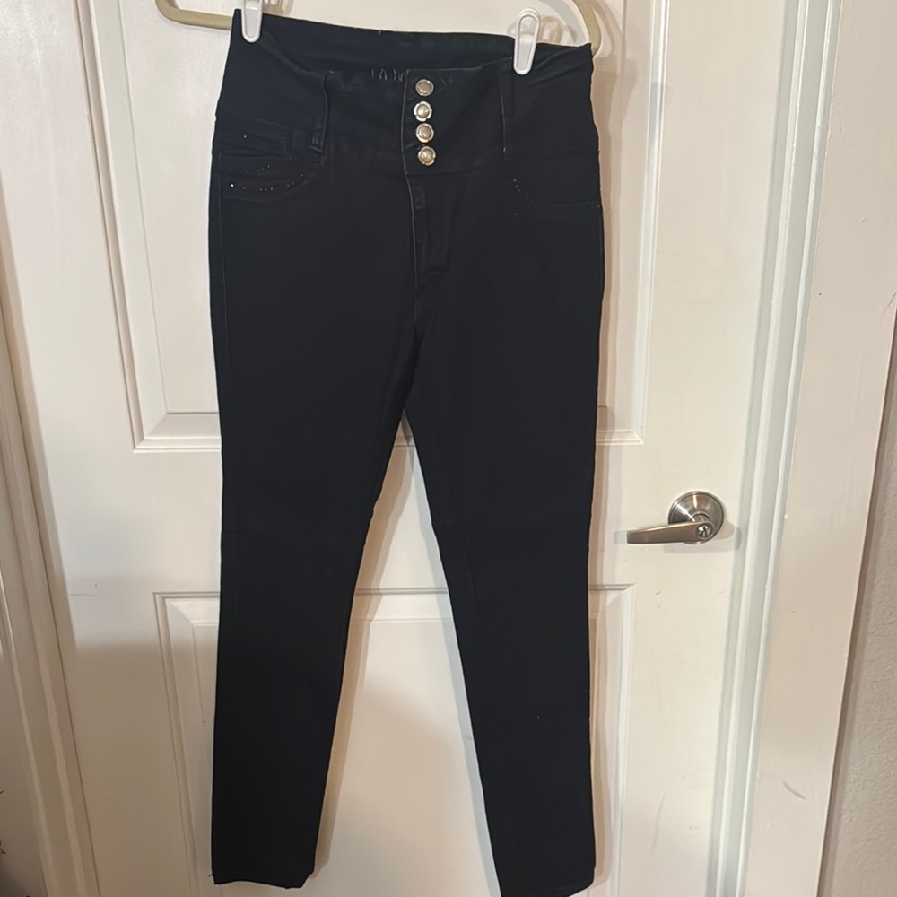 Black High Rise Slim Fit Jeans